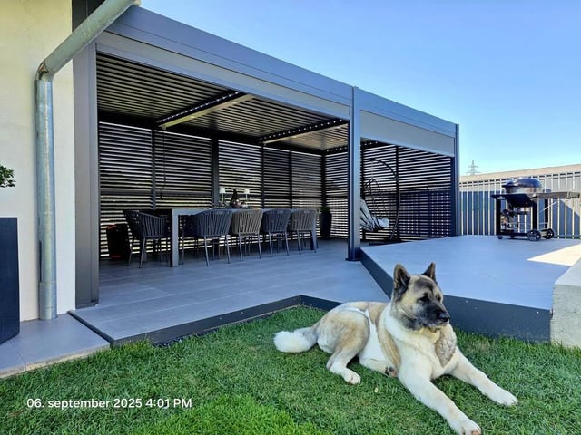 Pergola PANEL ANTRACIT LAMELY zastínění sklápěcí horizontální 1,3 m pro bioklimatickou Rojaplast