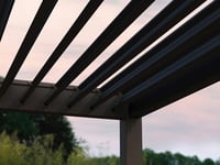 Bioklimatická pergola INTRO NEO 5,3x3 m Rojaplast (foto 14)