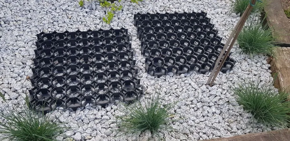 EKOGRID Zatravňovací dlaždice 50x50x4 cm Rojaplast (foto 88)