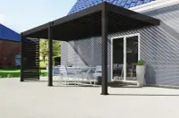 Bioklimatická pergola ke stěně INTRO PLUS 4x3 m Rojaplast (foto 99)