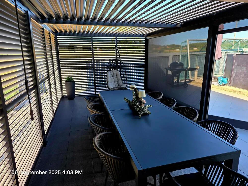 Pergola PANEL LAMELY zastínění fixní horizontální 1 m pro bioklimatickou Rojaplast (foto 294)