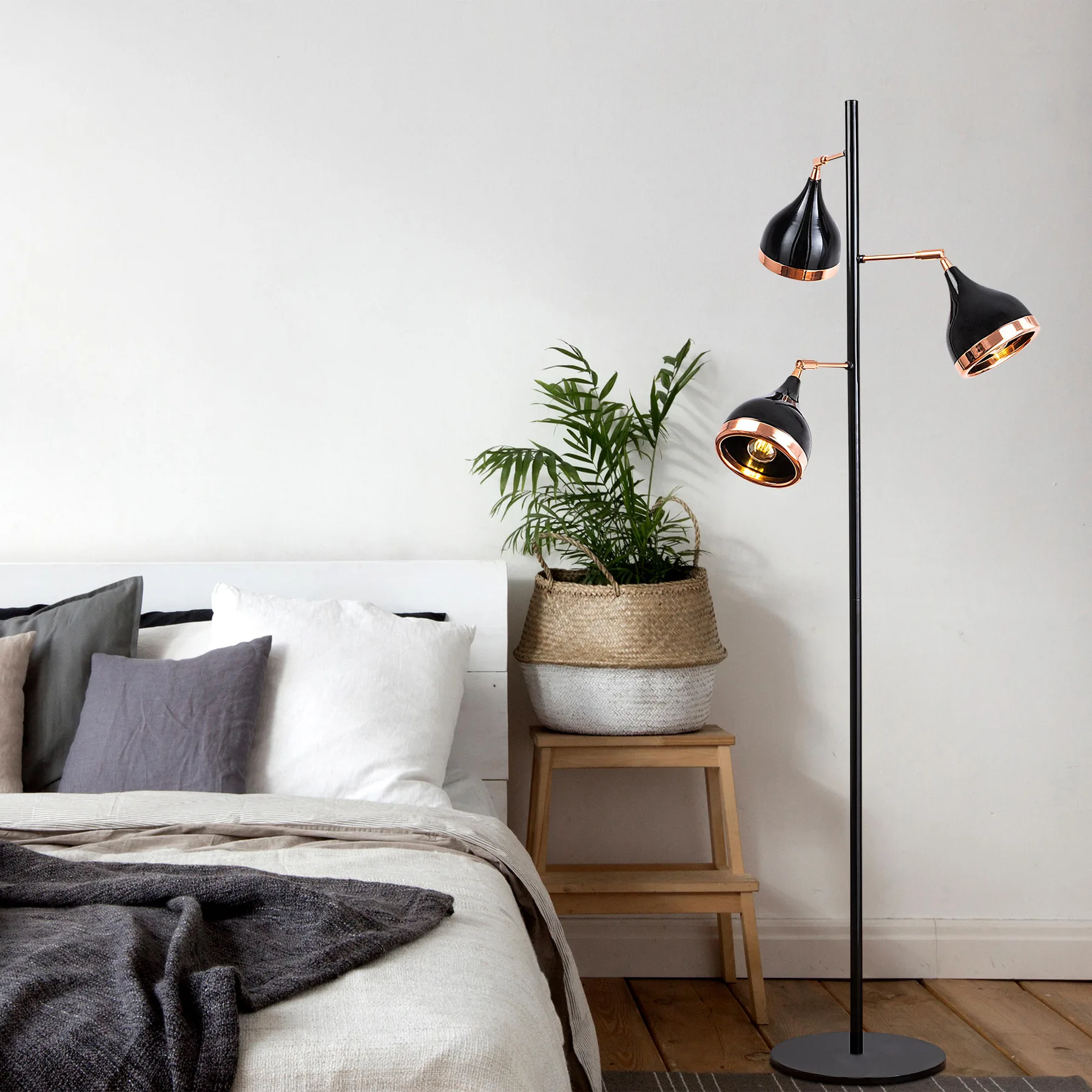 Stojací lampa YILDO – Černá / Měděná / 7021 ASIRGROUP